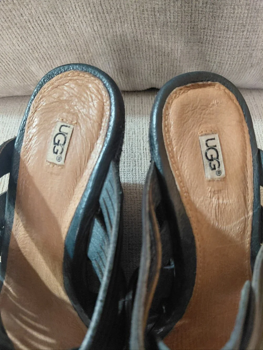 UGG Melinda Black Strappy Espadrille Wedge Sandals Size 7